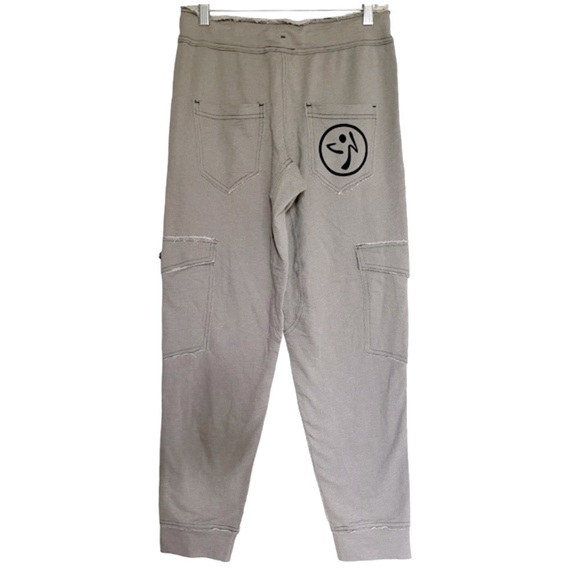 Zumba Wear | Zumba Flow High Waisted Cargo Gorpcore Sweatpants Jogger Raw Edge - Picture 3 of 8